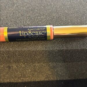 LipSense Coral Liquid Lipstick (Bombshell)